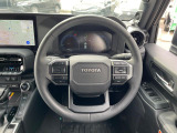 【ステアリングスイッチ】運転中、前方から目線をそらすことなく、オーディオ等の操作が可能な便利機能!安心&快適なドライブを演出してくれます♪