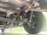 お車を安心してお乗りいただく為には、足回りの定期点検が欠かせません。サービスサポート(有償保証)では無料点検もご提供しており、安心のカーライフをお過ごしいただけるサポート体制が整っています。