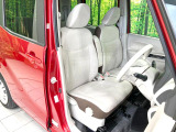 運転席シート廻りは使用感も少なく、良好な状態となっています。丁寧に使われていたことがよくわかりますね。