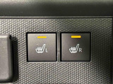 寒い日のドライブを快適にする運転席&助手席シートヒーターが付いてます。アクセサリーソケット(12V/120W)も装備されています。