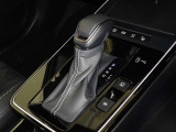 電動パーキングブレーキ・ブレーキホールドを装備してます。ホールド機能は信号待ちが多い一般道で疲労軽減になり、大好評です!