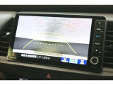 バックカメラが装備されており、後方の安全確認はもちろんのこと狭い場所での駐車や雨の日・夜間など視界の悪いコンディションでのストレスの軽減にもなります!