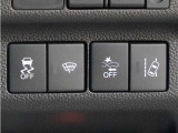 ホンダセンシングが装備されています。アダプティブレーダークルーズやレーンキープアシスト、車線逸脱防止機能なども備えていて、ロングドライブも快適で安全にお楽しみいただけます。