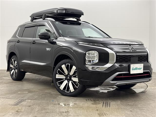 アウトランダー PHEV 2.4 P エグゼクティブ パッケージ 4WD 4WD サンルーフ