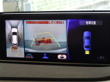 バックガイドモニターを装備しています、車庫入れもラクラクです。パノラミックビューモニターを搭載しています、上からの画像も表示されます。