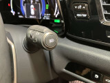 オートライト機能によりON/OFFはもちろん、ハイビーム/ロービームの切り替えもサポートします