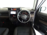 視界良好、操作しやすい運転席です。