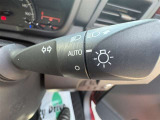 オートライトが付いており、トンネルの多い道路でもラクチンです!