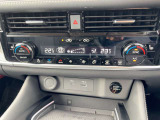 もちろんオートエアコン!運転席・助手席でそれぞれ違う設定温度にできます!