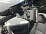 暗闇でも前方をくっきりと照らしてくれるライトです。夜の運転でも安心ですね。