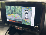 【パノラミックビューモニター】専用のカメラにより、上から見下ろしたような視点で360度クルマの周囲を確認することができます☆死角部分も確認しやすく、狭い場所での切り返しや駐車もスムーズに行えます。