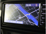 純正ナビを装備。タッチパネル式で使いやすく、お出かけもラクラクです。