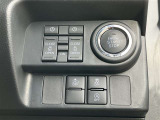 両側電動スライドドア付きです