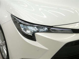 LEDヘッドライトです。デザイン性がよくとても明るいので、夜間の走行や悪天候でも安心です。しかも長寿命!