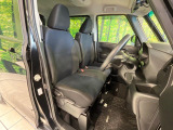 運転席シート廻りは使用感も少なく、良好な状態となっています。丁寧に使われていたことがよくわかりますね。