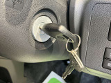 車両状態証明書修復歴の有無も一目瞭然。機能や内装・外装、走行距離、修復歴の有無をチェックし、クルマの状態を10段階にした車両状態証明書。数字や記号を使ってわかりやすく表示しています。