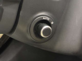 【電動ステアリングコラム メーカーop価格￥22000】シートメモリーと合わせて使用すると複数人運転する場合は、お好きなポジションを記憶する事ができます。細かな調節も可能なため、快適な運転が楽しめます。