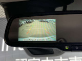 バックカメラが付いてますので後方の安全確認に便利。これで駐車が苦手な方でも安心ですね。