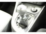 大好評のボディコーティング「ハイモースコート」もご納車までに施工可能。雨染みや線傷など中古車だからと諦めていませんか?ピカピカの状態でお乗り出しいただけます。
