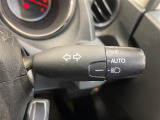 【オートライト(AUTO)】外の明るさをシステムが感知して、自動でヘッドライトが点灯します!ヘッドライトをつけ忘れを防ぐ便利機能です。