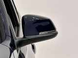 ドアミラーに内蔵されているフラッシャーは視認性も良く安全運転に一役買ってます。