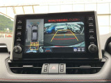 バックガイドモニターで、後方を確認しながら安心して駐車することができます。運転初心者も熟練者も必須の機能ですよ!