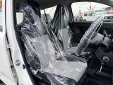 フロントシート(前席)です。よく乗る運転席にも、汚れや使用感も気になりません。