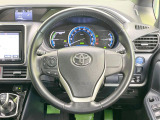 【ステアリングスイッチ】運転中、前方から目線をそらすことなく、オーディオ等の操作が可能な便利機能!安心&快適なドライブを演出してくれます♪