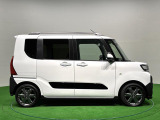 ドアは約90度に開くので荷物も積み込みやすく、乗り降りもしやすい♪ アウトドアで楽しく快適に過ごせる工夫がいっぱいです♪♪