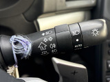 【オートライト(AUTO)】外の明るさをシステムが感知して、自動でヘッドライトが点灯します!ヘッドライトをつけ忘れを防ぐ便利機能です。
