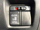 【パワースライドドア】スマートキーや運転席のスイッチでスライドドアの開閉が可能♪電動だから力を入れてドアを開ける必要が無く、小さいお子様でも、重い荷物を持っている時もラクに開け閉めできます♪