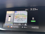 【全方位カメラ】//上から見下ろしたように駐車が可能です。安心して縦列駐車も可能です。