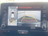 【パノラミックビューモニター】専用のカメラにより、上から見下ろしたような視点で360度クルマの周囲を確認することができます☆死角部分も確認しやすく、狭い場所での切り返しや駐車もスムーズに行えます。