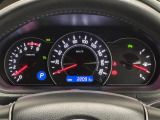 【メーターまわり】ドライバーから見やすい位置にあって安全運転に寄与します。メーターも見やすくてシンプルなデザインになっております。