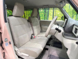 運転席シート廻りは使用感も少なく、良好な状態となっています。丁寧に使われていたことがよくわかりますね。