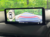 【360&deg;ビューモニター】専用のカメラにより、上から見下ろしたような視点で360度クルマの周囲を確認することができます☆死角部分も確認しやすく、狭い場所での切り返しや駐車もスムーズに行えます。