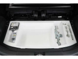 もしもの時のパンク修理キット。空気バルブに薬剤を入れて電動コンプレッサで空気を送り込むだけなので危険な作業や体力が少なくてすみます。ですがあくまで応急処置の為本修理が必要です。