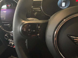 アクティブクルーズコントロール付き!前車との車間調整を自動で行ってくれるので、ロングドライブも楽楽です。