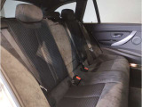 【エアバック】BMWのエアバックやその他の安全装備は、互いに補完しあう事で徹底した安全性を貫きます。万一の事故の際にそれぞれ最適な保護を提供してくれます!