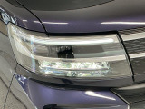 【LEDヘッドライト】現代の主流のライト。明るい光が瞬時に立ち上がり、必要な場所を均一に照らします。寿命も長く省エネで、スタイリッシュなデザインです♪