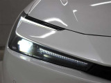 LEDヘッドライトには「オートマチックハイビームシステム」を搭載。夜間走行時にハイビームで走行可能と判断した場合、ロービームとハイビームを自動的に切り替え、前方視界確保をアシストします。