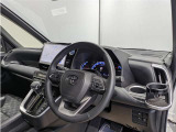 見通しのよいすっきりとした視界で、誰でも運転しやすいです。運転のしやすさは疲れにくさにも繋がりますよ♪