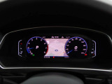 デジタルメータークラスター【Digital Cockpit Pro】付き車両。メーター内にナビゲーションが表示されます。
