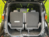 積み下ろしのしやすいデッキにはたっぷりと荷物を積み込んでいただけます。遊びから仕事まで、様々なシーンで頼れます♪