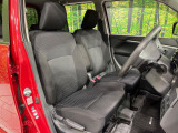 【運転席シートヒーター】寒い日に重宝するシートヒーター!エアコンより早く温まってくれるので寒がりの人も安心ですね♪エアコンの温風は乾燥するから苦手、という方にもをおすすめです。