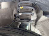 お車を安心してお乗りいただく為には、足回りの定期点検が欠かせません。サービスサポート(有償保証)では無料点検もご提供しており、安心のカーライフをお過ごしいただけるサポート体制が整っています。