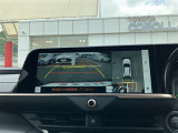 パノラミックビューモニター付きです。車両を上から見たような映像をディスプレイオーディオ画面に表示。運転席からの目視だけでは見にくい、車両周辺の状況をリアルタイムでしっかり確認できます。