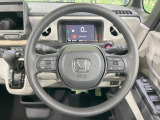 【ステアリングスイッチ】運転中、前方から目線をそらすことなく、オーディオ等の操作が可能な便利機能!安心&快適なドライブを演出してくれます♪