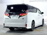 ヴェルファイア ハイブリッド 2.5 ZR E-Four 4WD サンルーフ