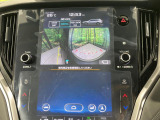 【サイド&バックカメラ】停車・駐車時に死角になりがちな運転席から見えづらいサイドとリアの障害物を確認できます!雨天時や夜間などは特に活躍してくれるアイテムです。